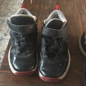 Jordan Kids Black and Red Sneakers